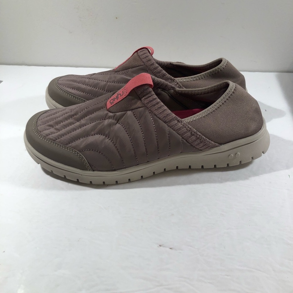 Tula SAMI Nylon Slip on Shoe Sneaker Womens Size 9 W Gray NEW